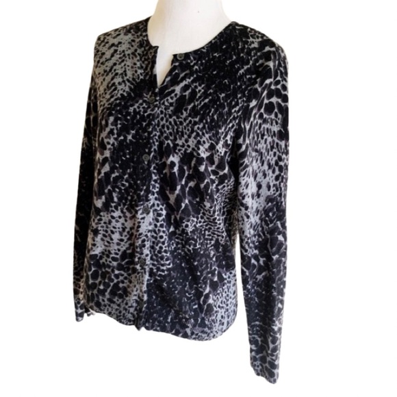 Croft & Barrow Black Gray Leopard Cotton Button Down Fitted Cardigan Sweater - Picture 6 of 9